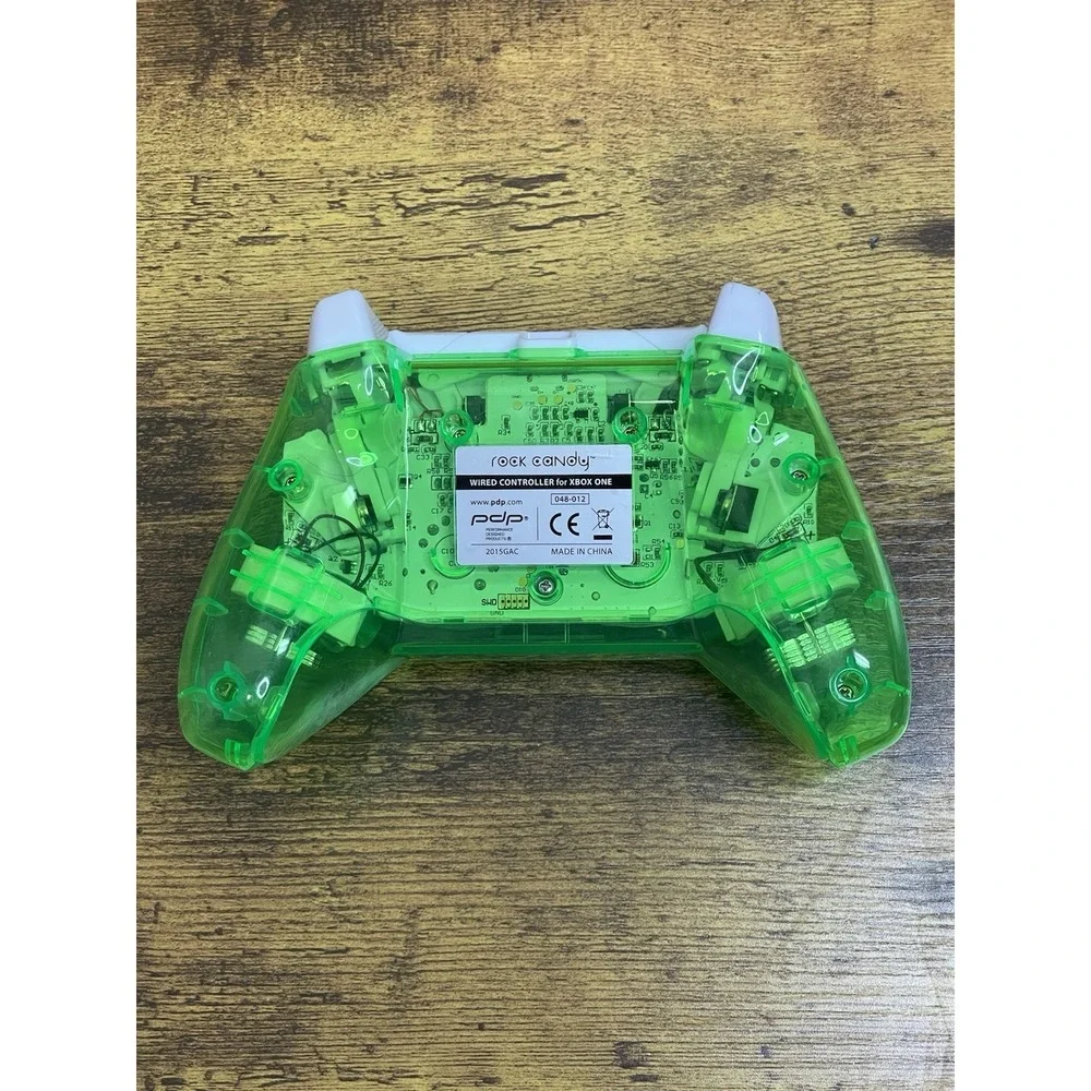 Rock Candy Xbox One Controller ( Without Cable )